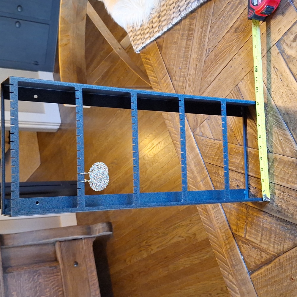 Earring hanger